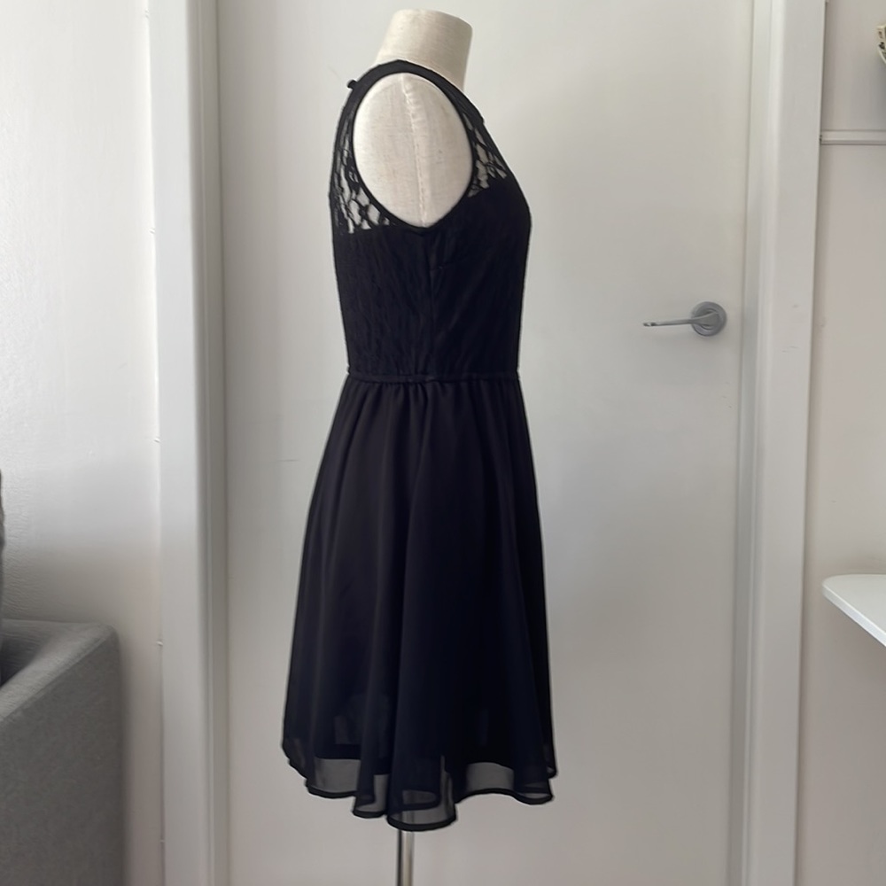 H&M LBD Black Evening Party Dress with floral lace like bodice - EUR 40 - Picture 5 of 13